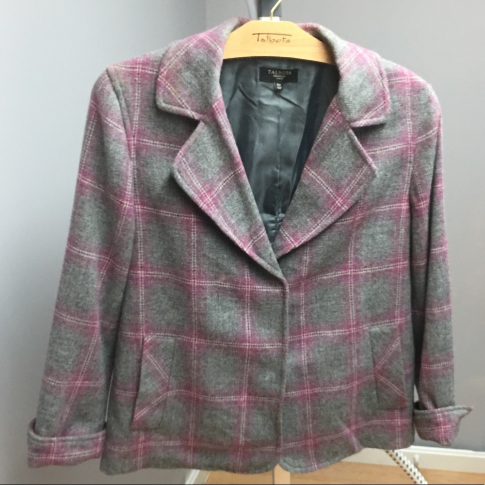 Talbots jacket slit pockets with snap closure